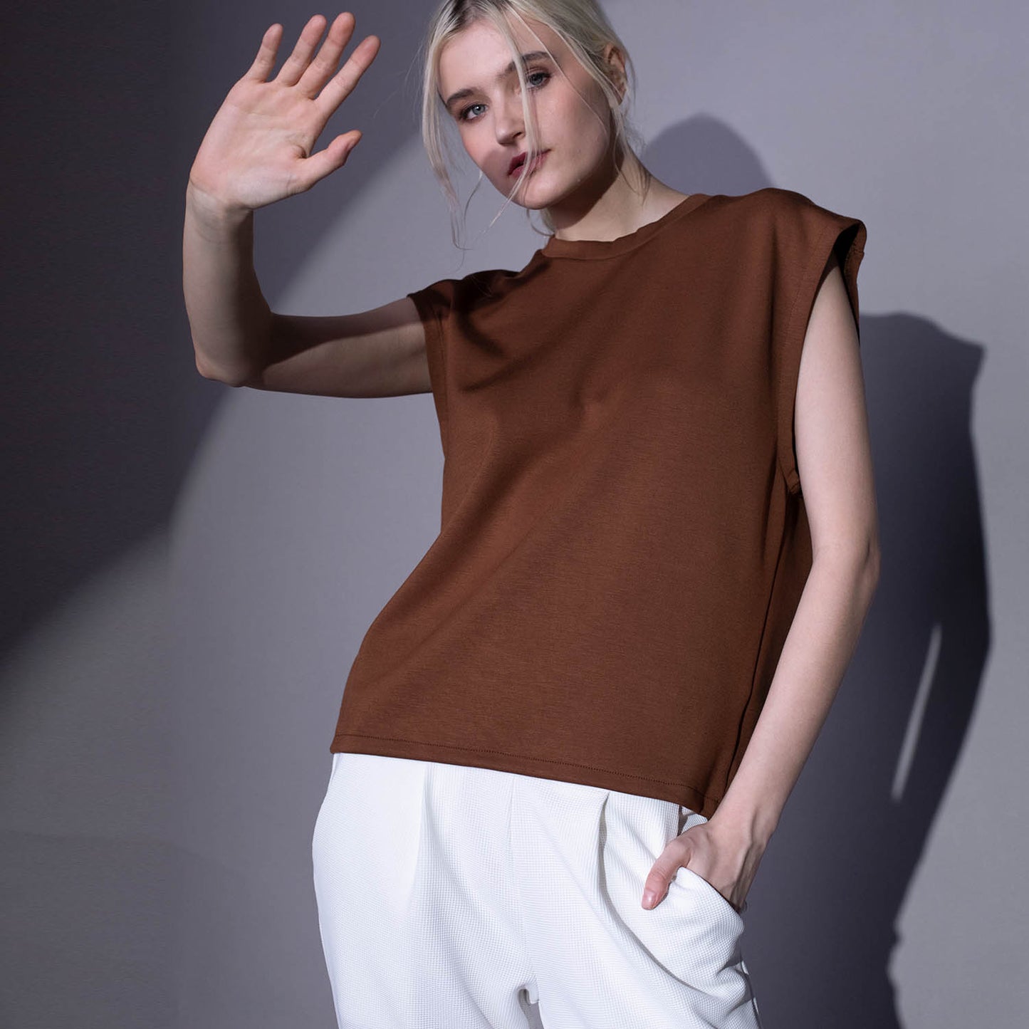 brown loose sleeveless top