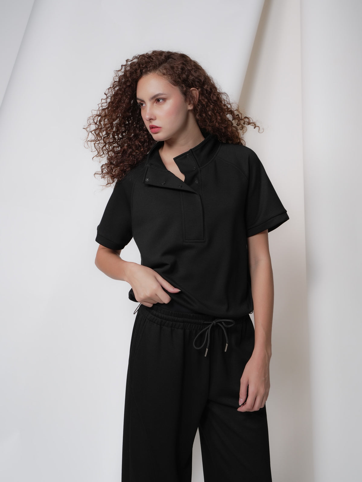 Leaf Hi-Neck Top
