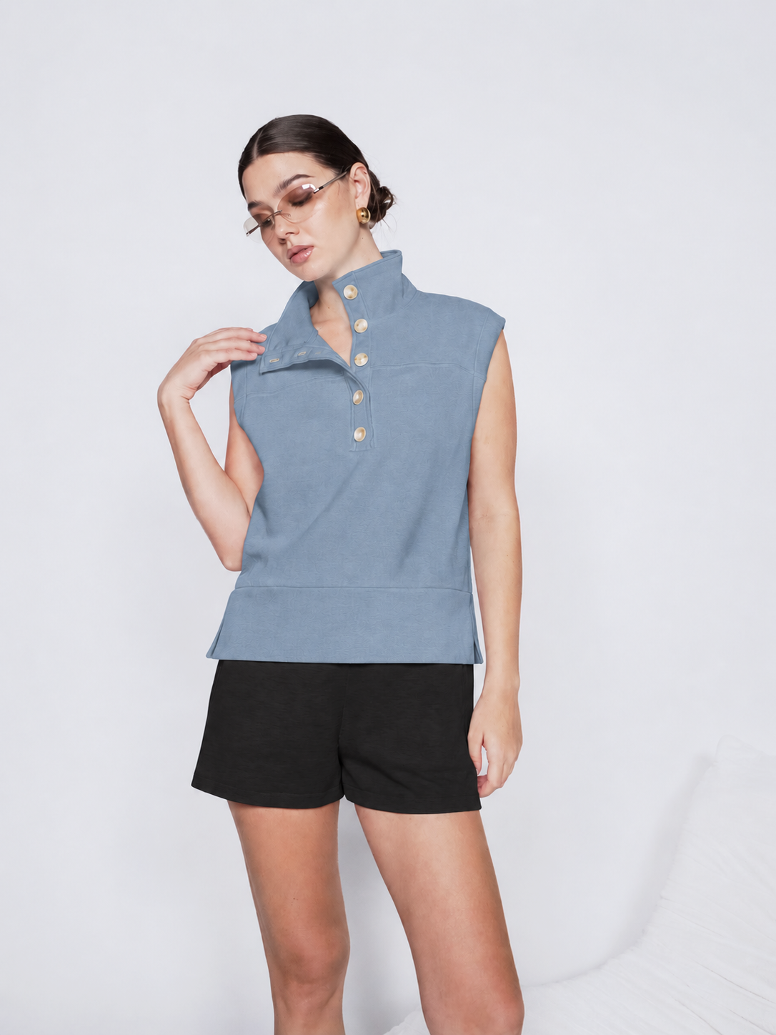 Gale Hi-neck Sleeveless Top