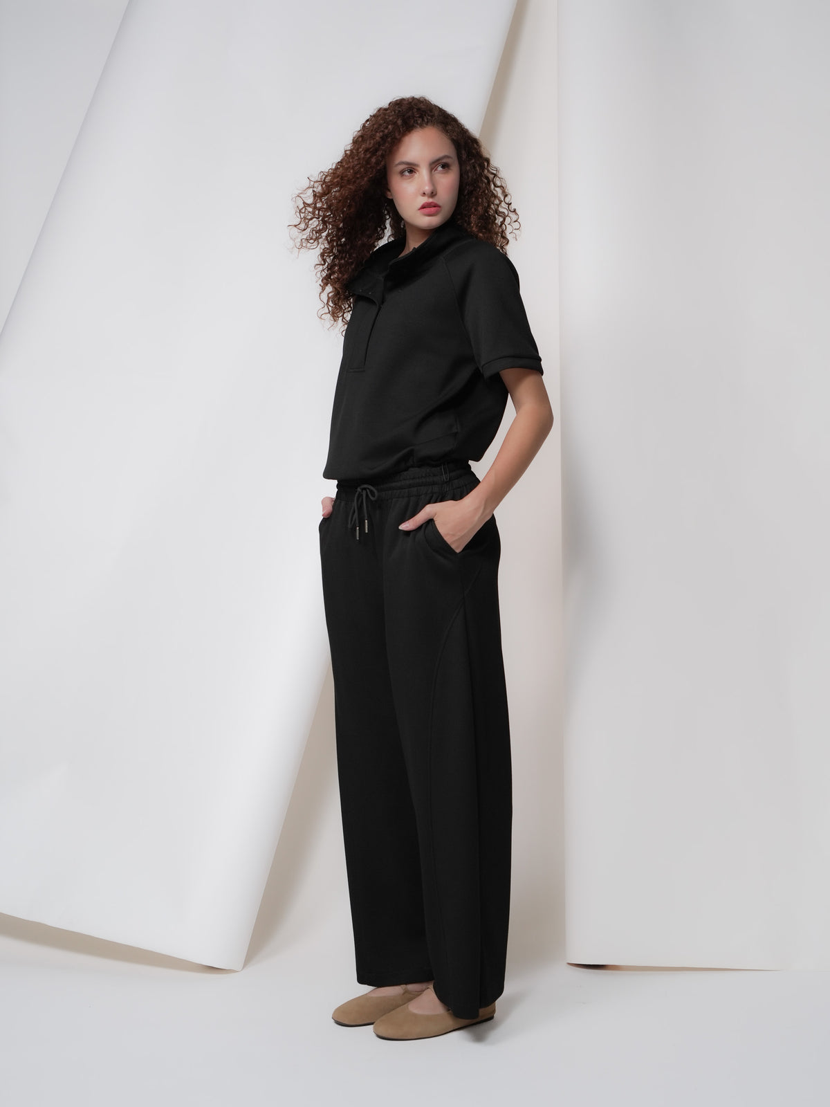 Leaf Hi-Neck Top