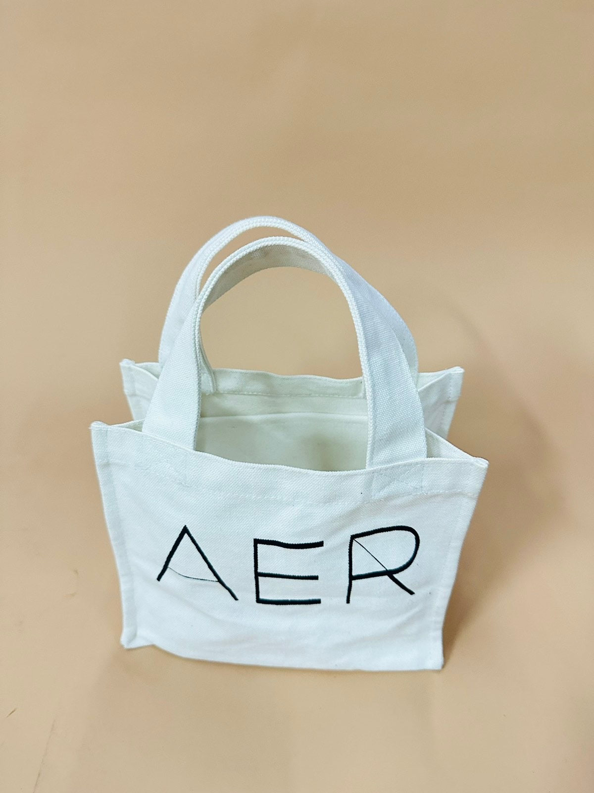 AER Tote bag