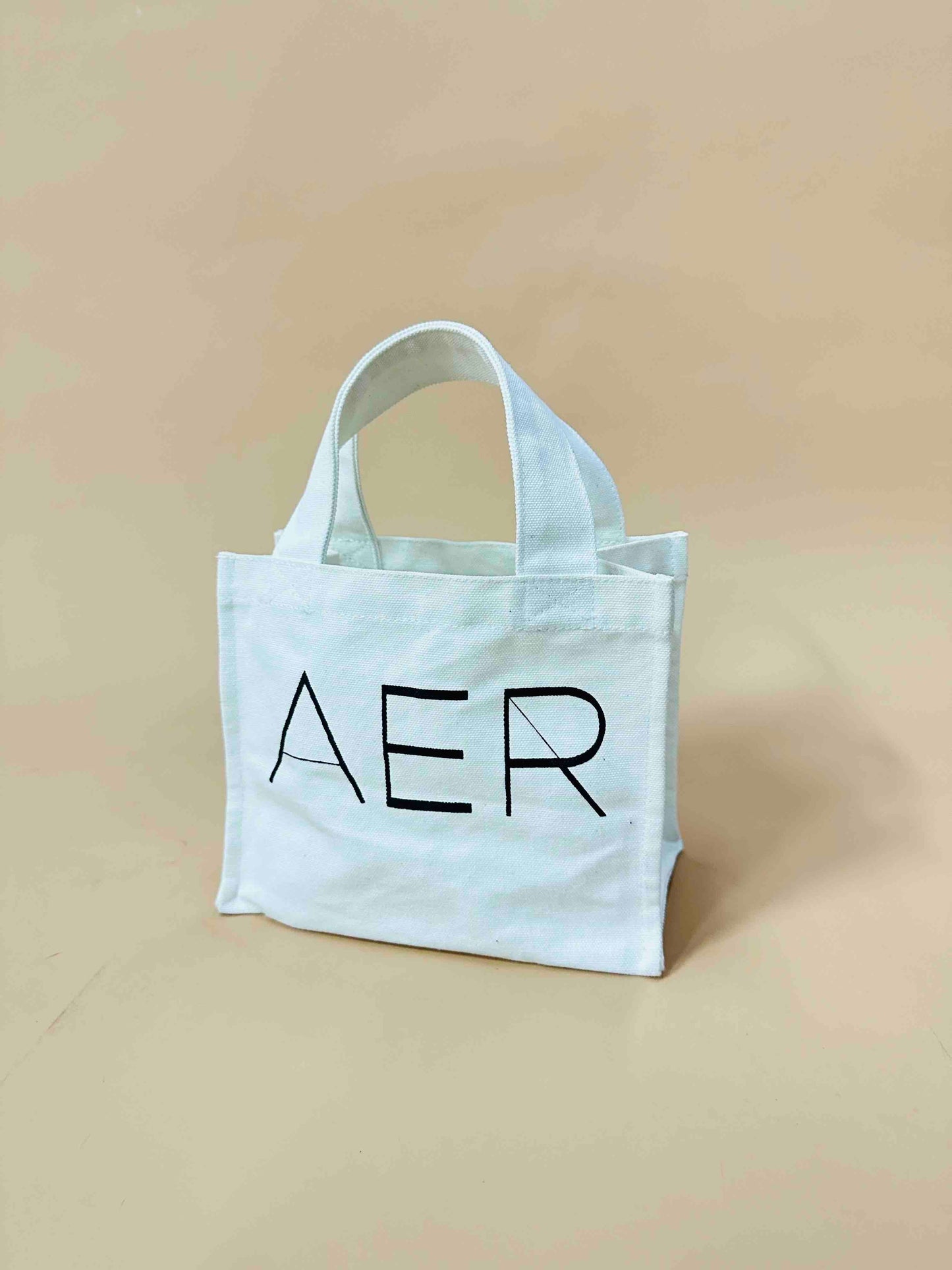 AER Tote bag